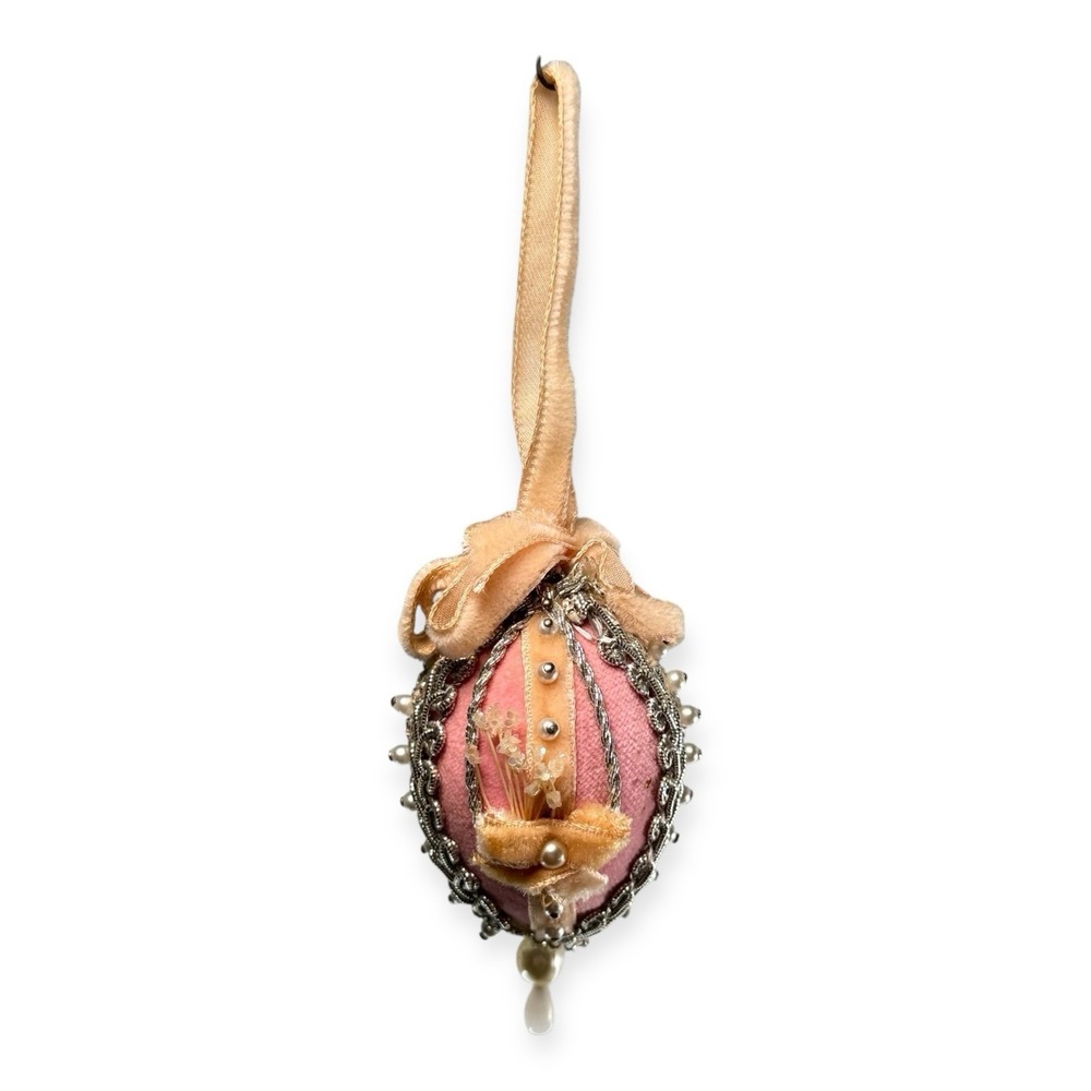 VTG 60s/70s Handmade Beaded Push Pin Ornament Pink &‎ Silver